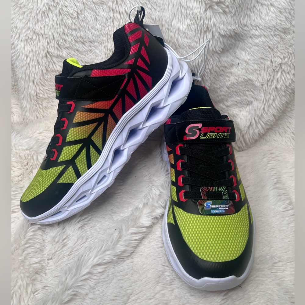 Boys Light Up S Sport Skechers New with Memory Foam Sneakers